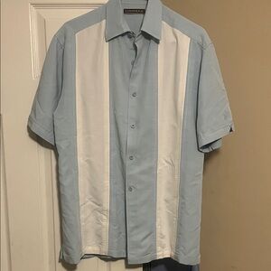 Cubavera Men's Light Blue and White Button-Down Shirt